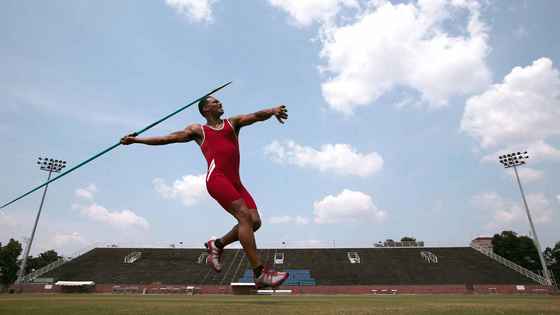九游娱乐(jiuyou)官网-全国自行车绕城赛，骑行体验城市的脉搏，自行车环绕中国一圈多少公里